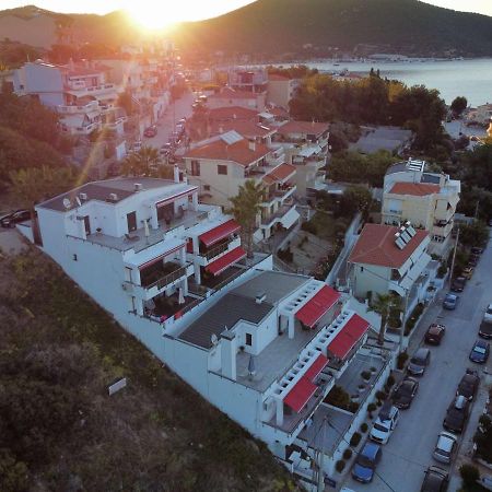 Aelia Apartments Néa Péramos Dış mekan fotoğraf