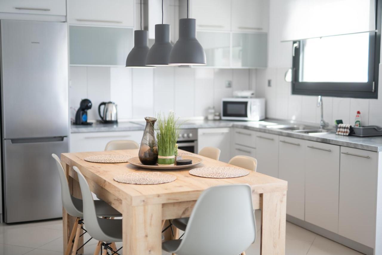 Aelia Apartments Néa Péramos Dış mekan fotoğraf