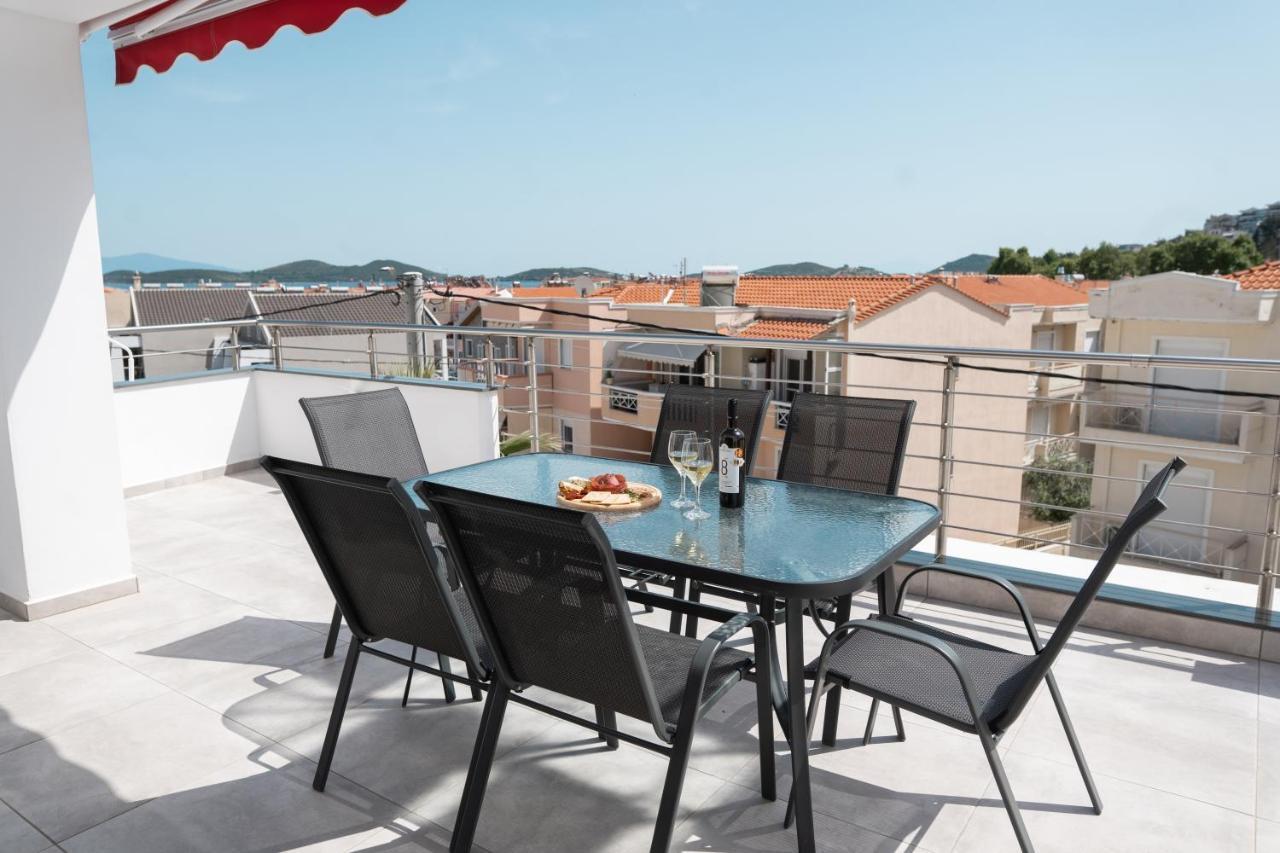 Aelia Apartments Néa Péramos Dış mekan fotoğraf