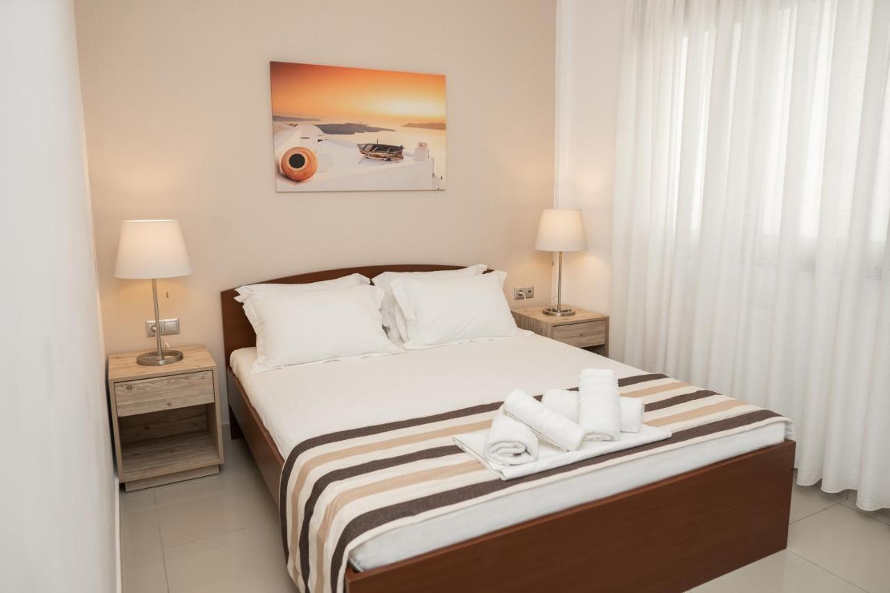 Aelia Apartments Néa Péramos Dış mekan fotoğraf