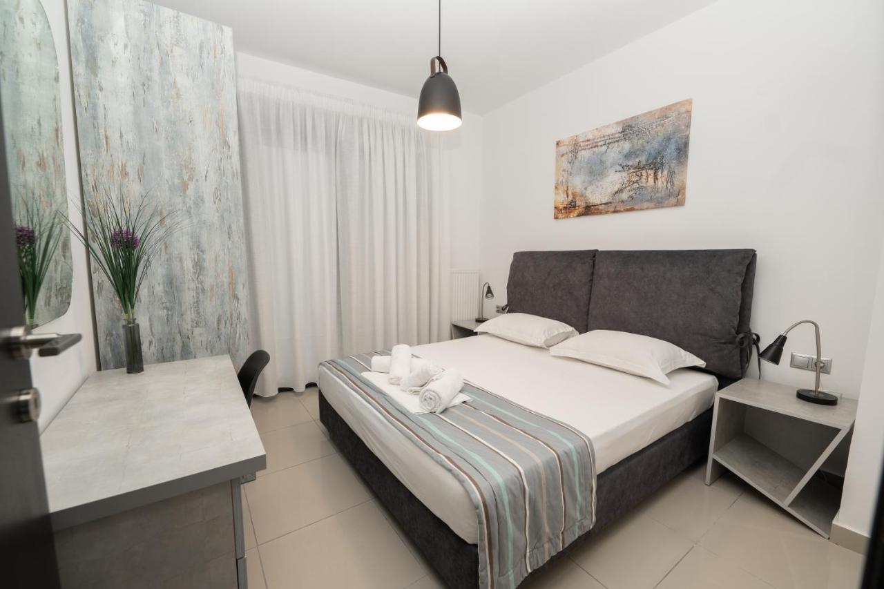 Aelia Apartments Néa Péramos Dış mekan fotoğraf