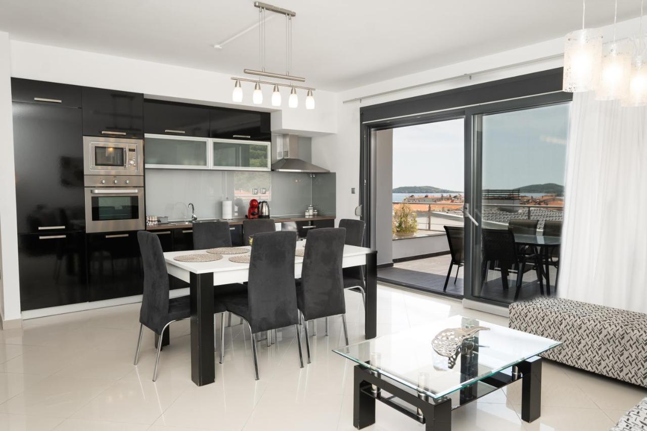 Aelia Apartments Néa Péramos Dış mekan fotoğraf