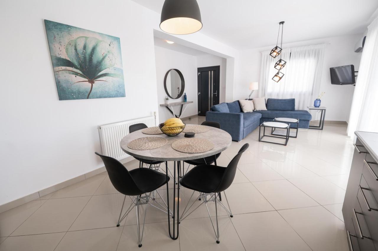 Aelia Apartments Néa Péramos Dış mekan fotoğraf