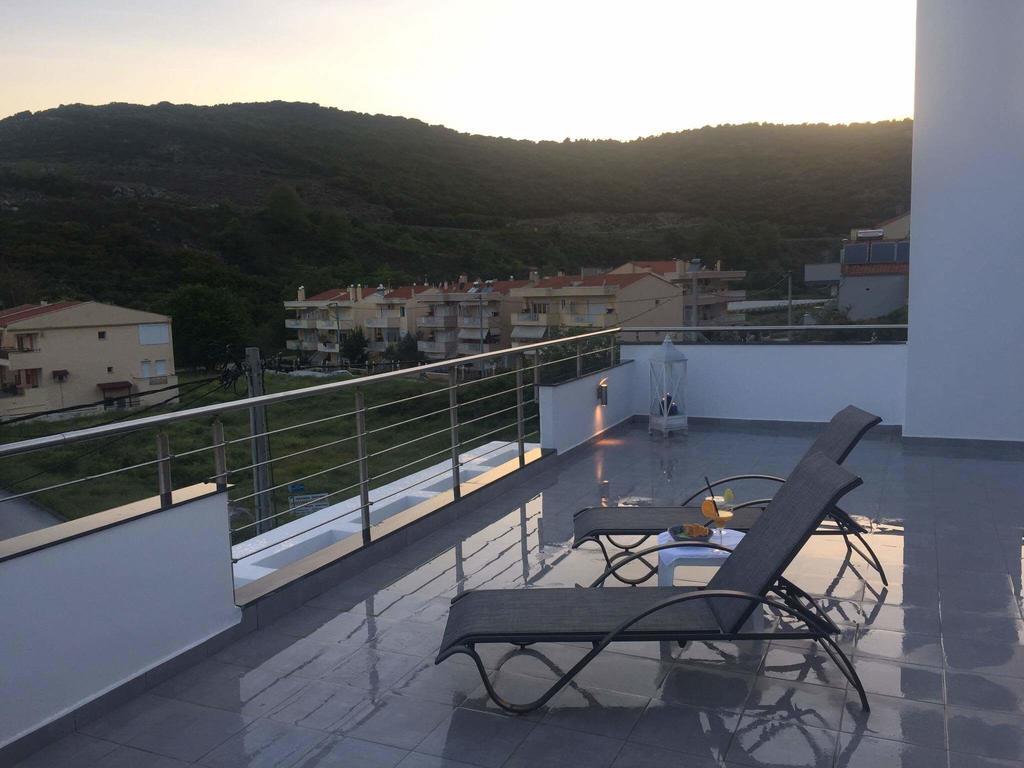 Aelia Apartments Néa Péramos Dış mekan fotoğraf