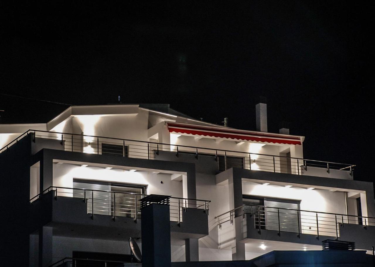 Aelia Apartments Néa Péramos Dış mekan fotoğraf
